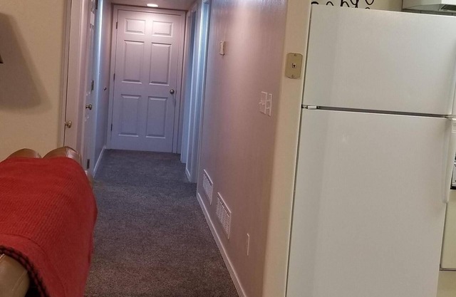 Charming, light, bright 2 bedroom apartment