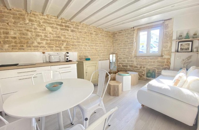 Charming little house with exposed stonework