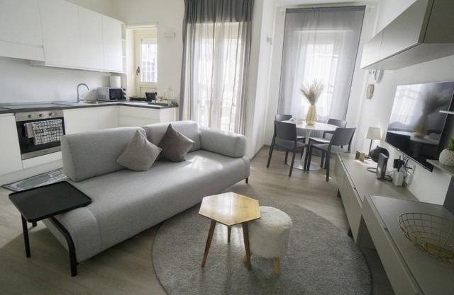 Charming modern 3br apt in the heart of Asti