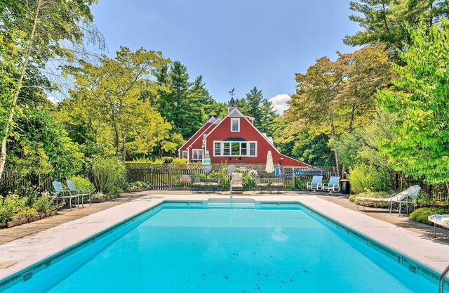 Charming New England Estate w/ 4 Fire Pits!