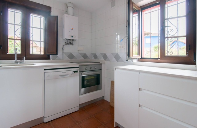 Charming newly renovated country house with ample land for exclusive use