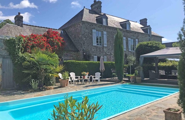 Charming renovated house with pool and garden