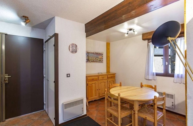 Charming residence, quiet and restful, close to resorts and hiking trails