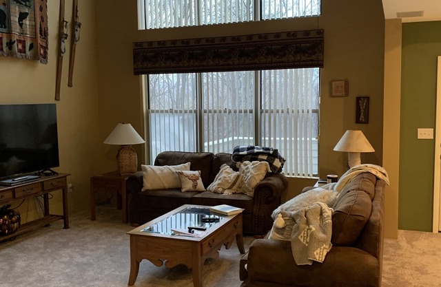 Charming Rustic Townhome in the Heart of the Villages at Seven Springs