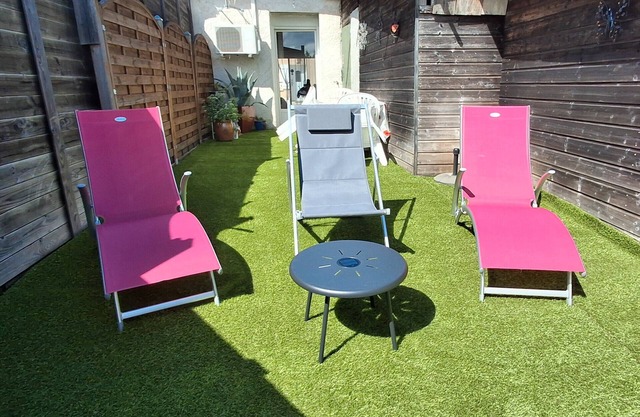 Charming Stone House with Billiards and Countryside View – Montrem (Dordogne)