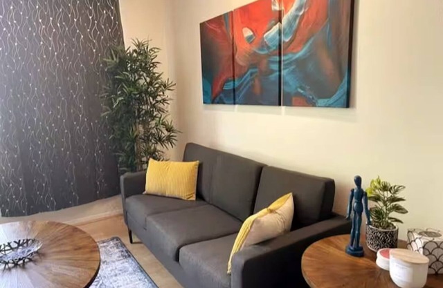 Charming studio in SD Downtown