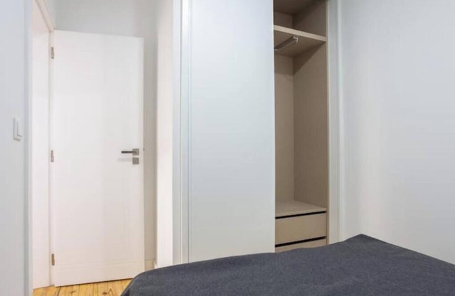 Charming T1 - Central Lisbon - Mid-Term Stay