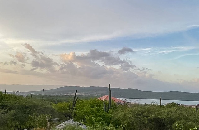 Charming tropical beach retreat Suite 1