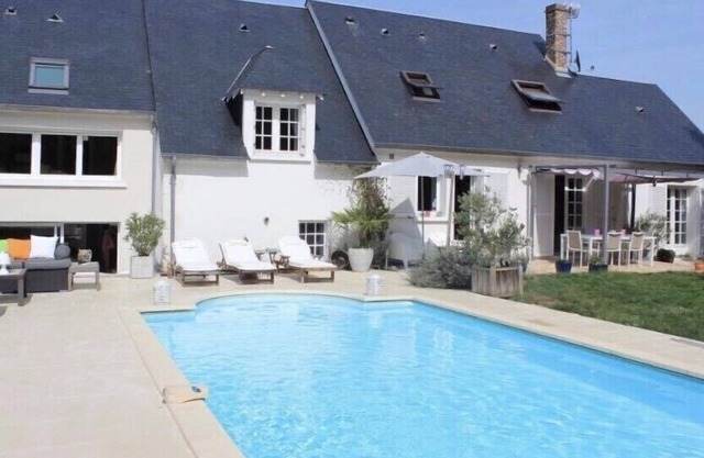 Charming villa with summer-heated pool in the heart of the Kings' Valley
