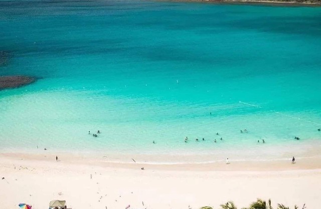 Charming Villa on Stunning Flamenco Beach Stylish & Confort steps to paradise🏝