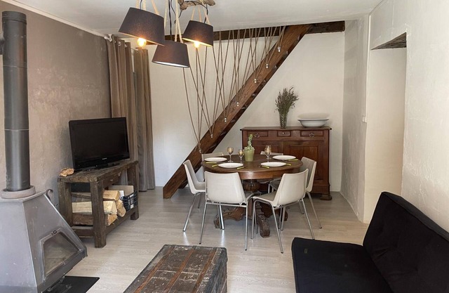 Charming Village Gîte: Modern Comfort, Authentic Decor, Fireplace, Gym & Fully Equipped Kitchen