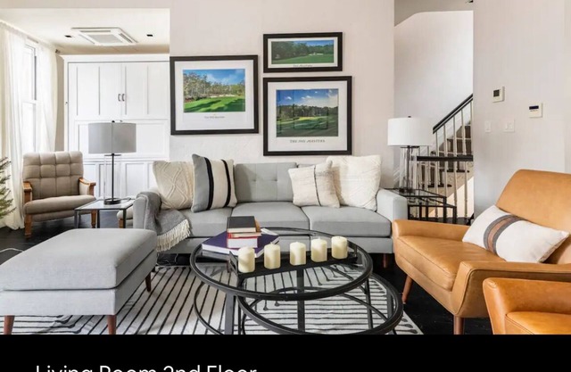 Charming West Village Townhome. Perfect for Families and couples.