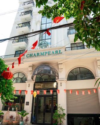 Charmpearl Hotel & Suites