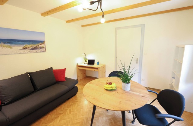 Chasa Betty - Garden apartment in the border triangle