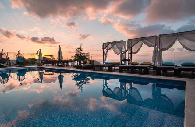 Chateau Glili - Adults Only