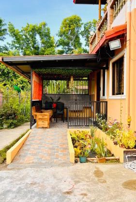 Château La Princesa 1 Family Room with private entrace , balcony & kitchen