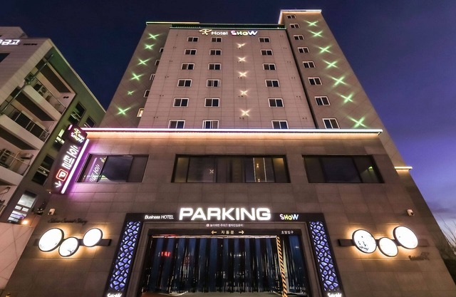 Cheongju Show Hotel
