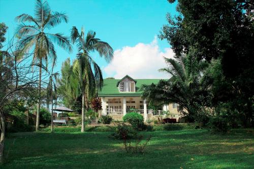 Chez Drocella Eglantine Lodge