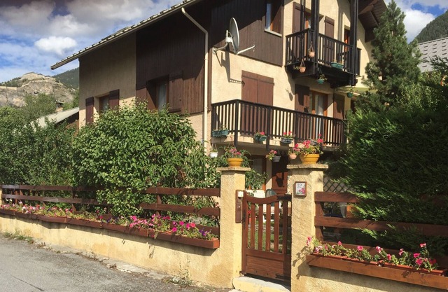 Chez Madeleine - Large T1 Mountain view