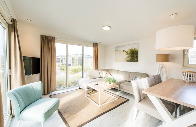 Chic Chalet near Beach