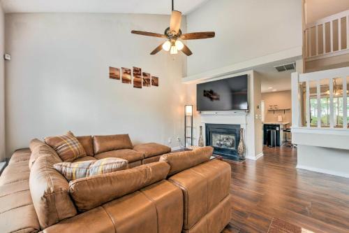 Chic Charlotte Townhome with Community Pool