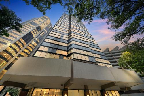 Chic DT Honolulu Executive Condo condo