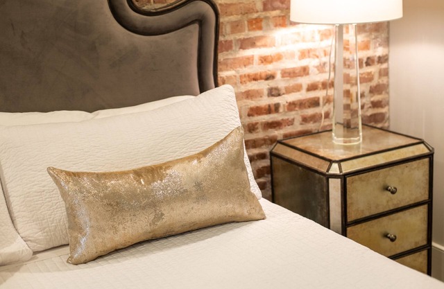 Chic New Orleans CBD Escape: Historic Charm + Modern Comfort Near Nightlife