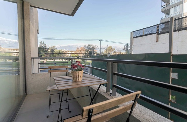 Chic Retreat in Nunoa | Perfect Studio for 2