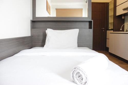 Chic Studio Apartment at Harvard Jatinangor By Travelio