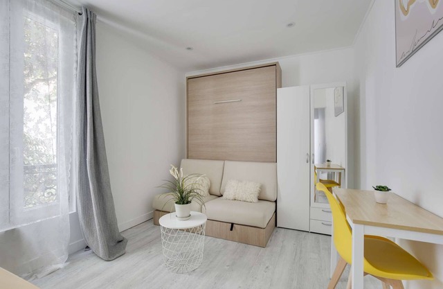 Chic studio near Paris