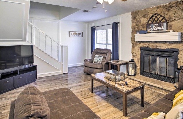 Child-Friendly Conroe House w/ Covered Porch!