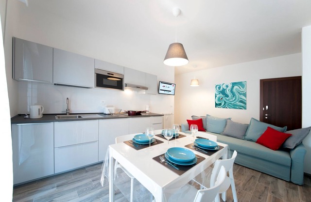 Cipriani 5 - 2-4 people 100 meters from the sea