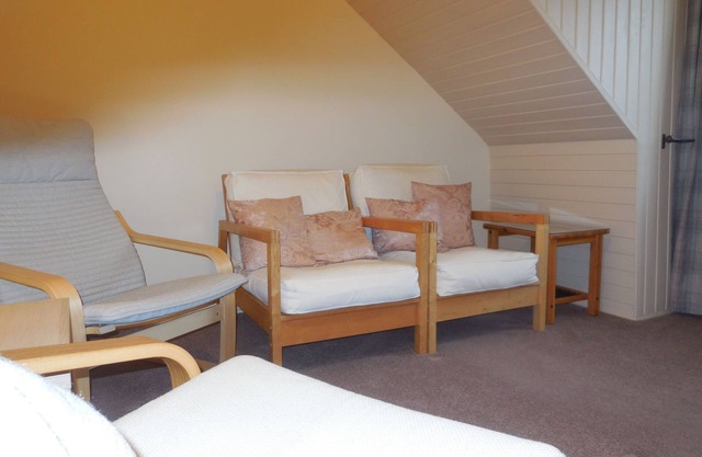 City centre, 2nd floor apartment, close to everything
