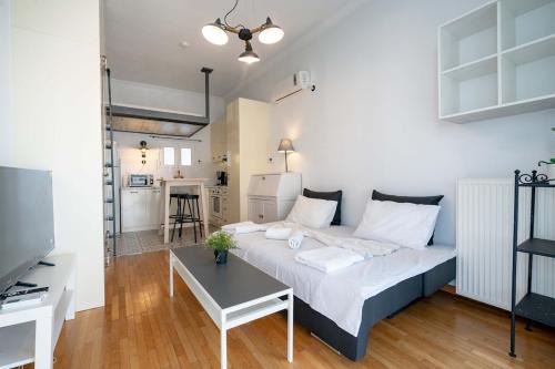 City Panorama Studio by ΜΡS