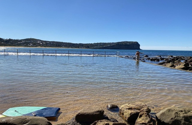 Clean and cheerful, family friendly, surrounded by nature - 60m from the beach