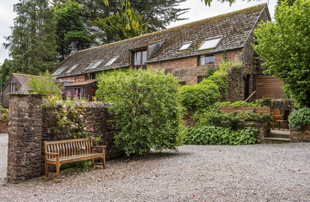 Cleeve Apartment, Near Dunster