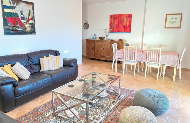 Close to the Old Town and walking distance to beaches