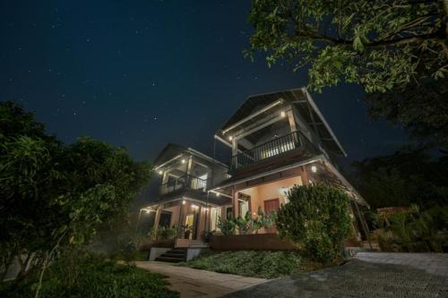 Clouds View Nature Resort