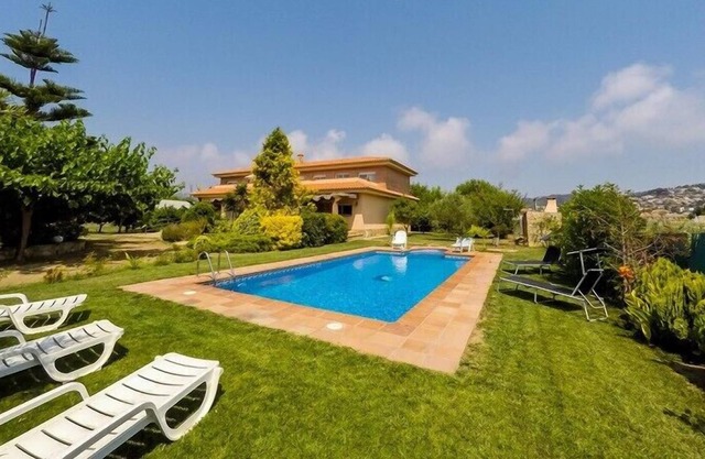Club Villamar - Cozy villa with private pool situated in a very quiet area at only 200 meters fro...