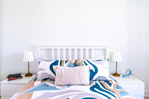 CN Luxury Suites - Complementary Parking - Save on MONTHLY STAYS