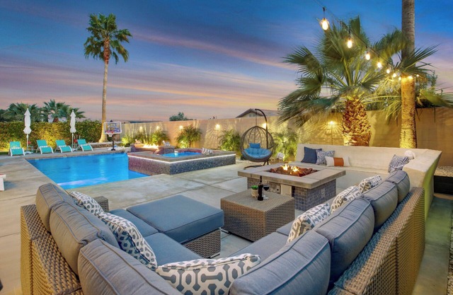 Coachella Escape. Brand New Luxury home in gated community.