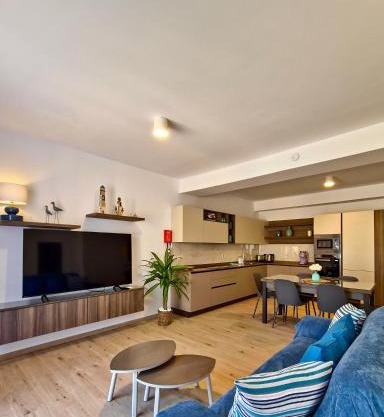 Coastal Bliss in Xlendi, Brend New Apartment