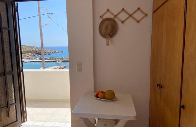 Coastal Charm - Sea View Room