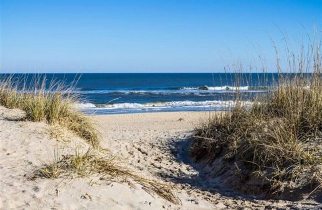 ♥️Coastal Getaway♥️~Large Clean-n-Cozy 3Bdrm Home