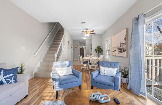 Coastal Retreat Charming 3-Bedroom Fairfield Townhouse near Beaches I Town Center