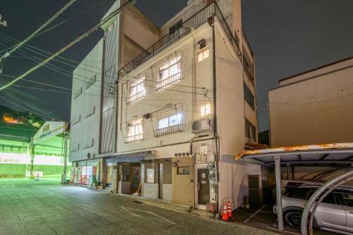COCOSTAY尾道本通り - 千光寺も花火も雨の日も全部にやさしい尾道の宿 - In the middle of the shopping street