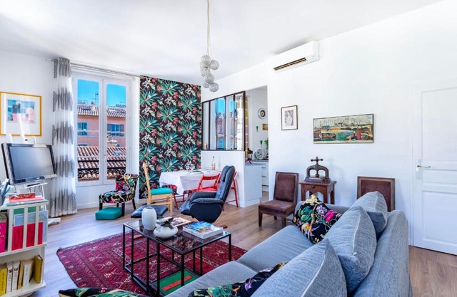 Colourful AC one-bedroom apartment in the historic centre - Dodo et Tartine