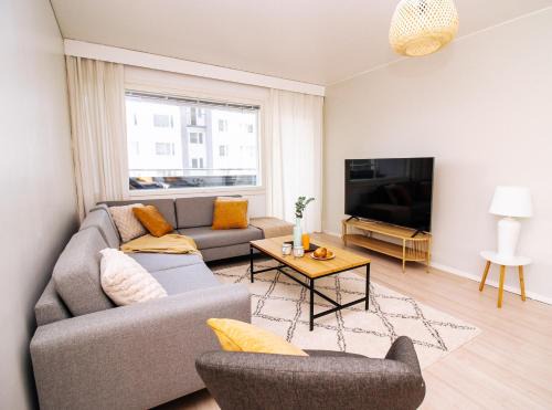 Come in! "Pirkanportti" In the heart of Tampere next to the railway station for 9 people!