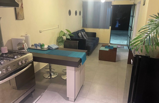 COMFORT APARTMENT IN ELECTRA TLALNEPANTLA, near BMW Satelite, Sentura 1-2 Pers.