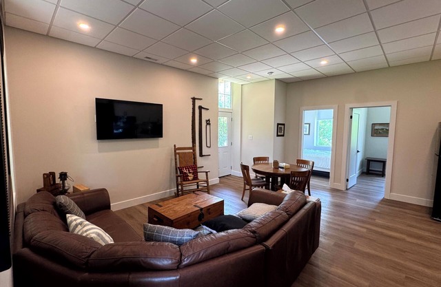 Comfort Stay–2B1B @ Burk’s Falls